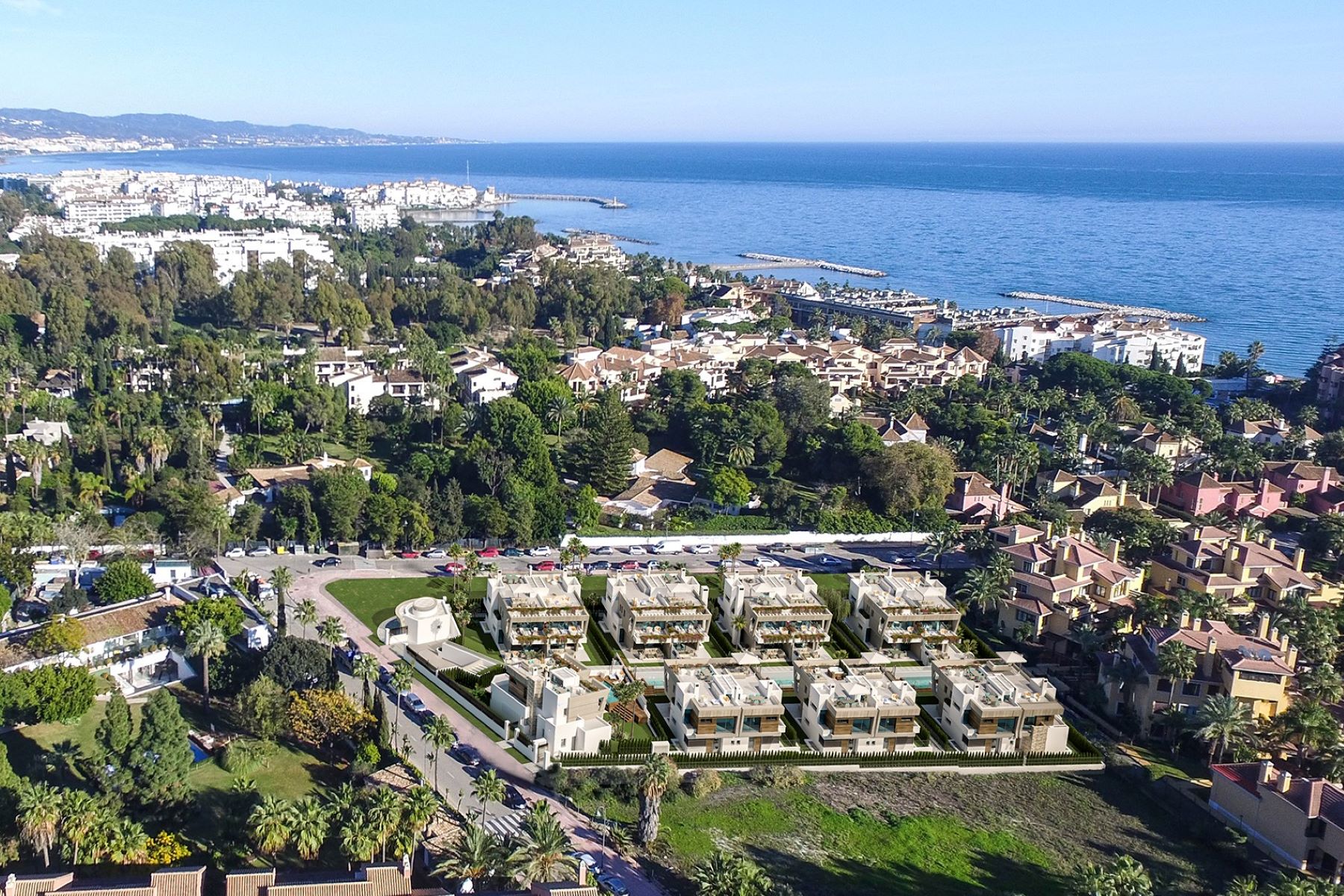 Second line beach villa in Puero Banus, Marbella